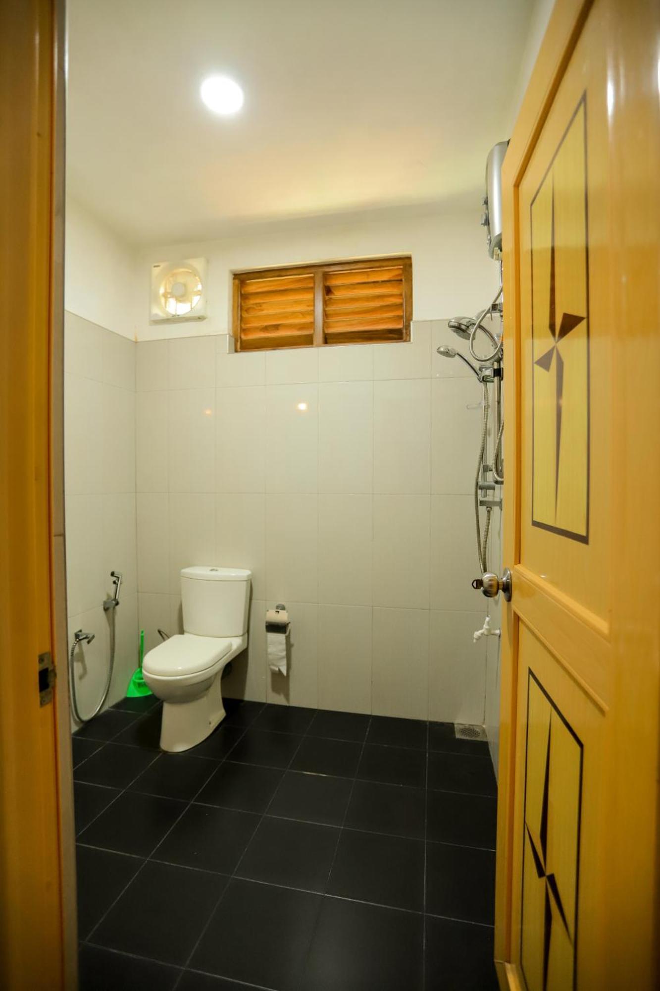 Serene Home Stay Udawalawe Bagian luar foto