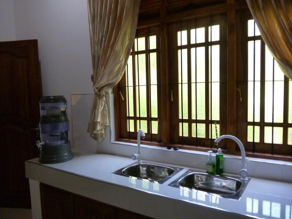 Serene Home Stay Udawalawe Bagian luar foto